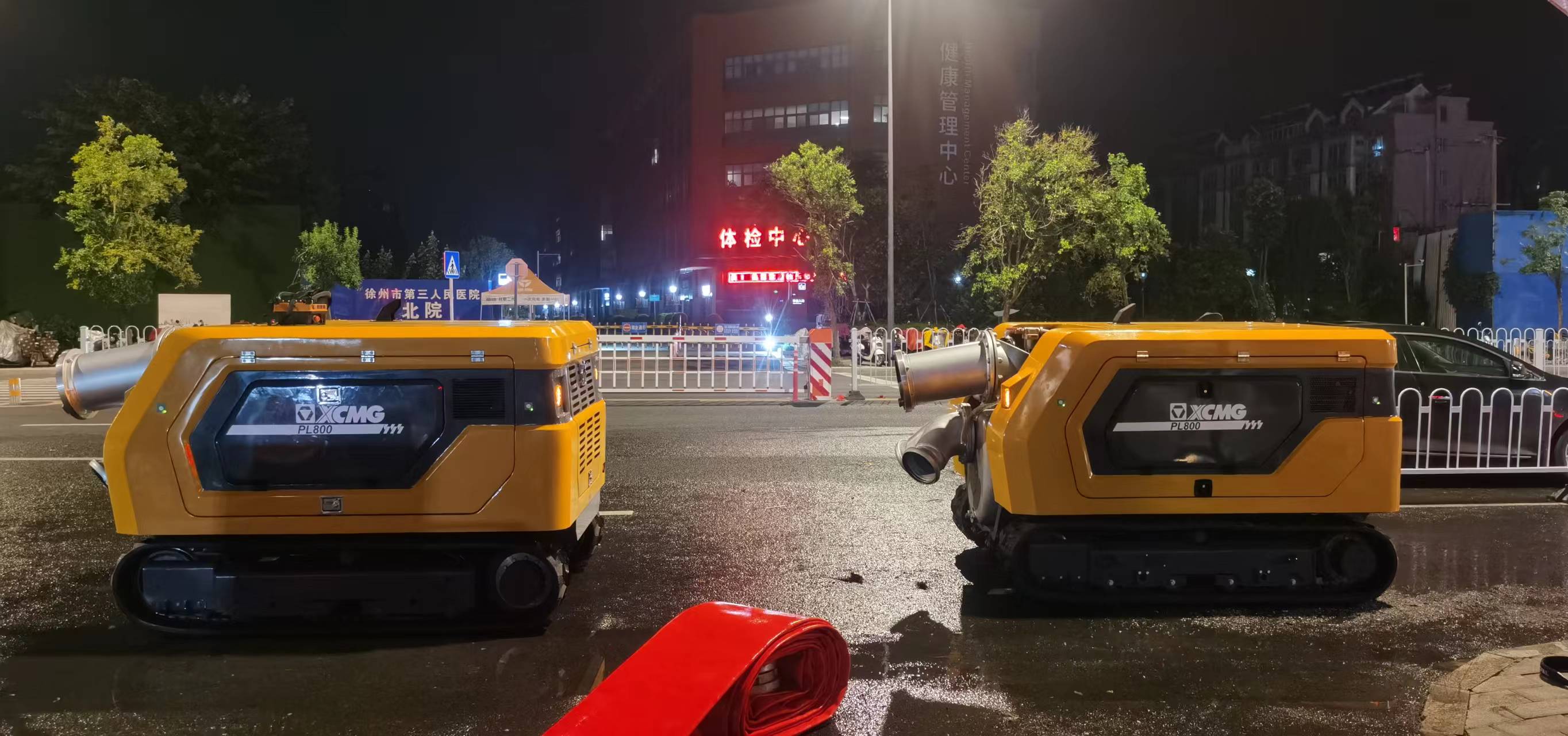 徐工排澇機器人緊急馳援，多處澇區(qū)“治水先鋒”