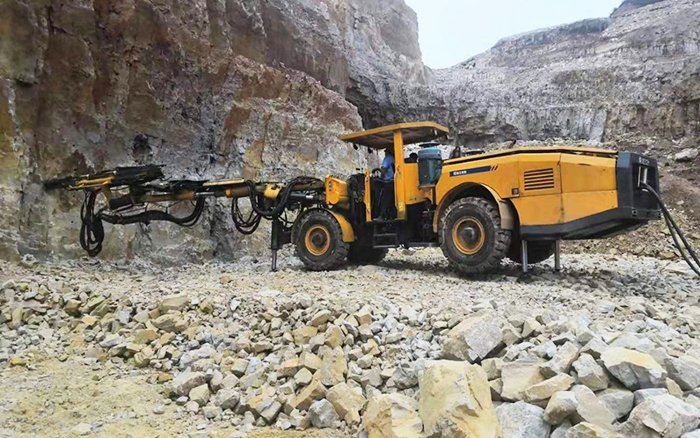 “化水為電”，徐工鑿巖臺車提速水電站擴機工程